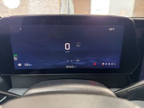 Used 2024 Chevrolet Traverse LT w/ Trailering Package image 26