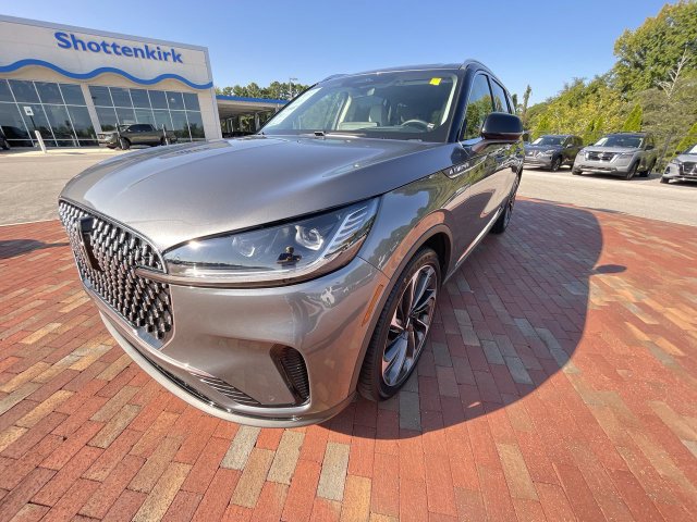 Used 2025 Lincoln Aviator Reserve w/ Illumination Package RWD image 27