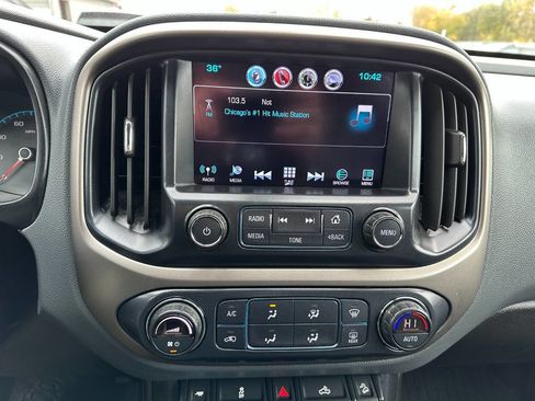 Used 2017 Chevrolet Colorado Z71 image 34