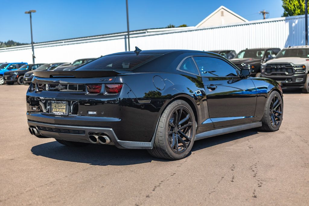 Used 2013 Chevrolet Camaro ZL1 RWD image 7