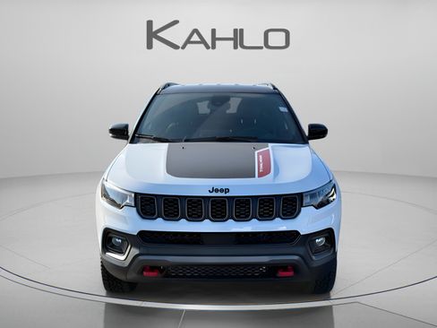 Used 2026 Jeep Compass Trailhawk AWD/4WD image 7
