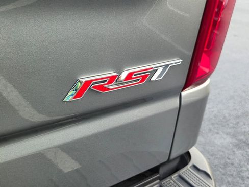 Used 2025 Chevrolet Silverado 1500 RST image 9
