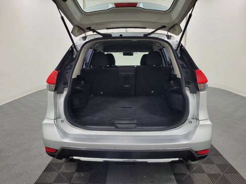 Used 2017 Nissan Rogue S AWD/4WD image 29