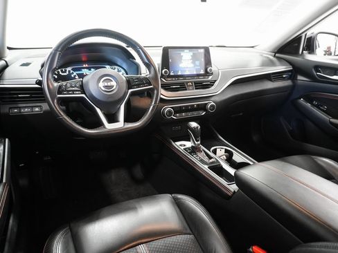 Used 2023 Nissan Altima 2.5 SR image 17