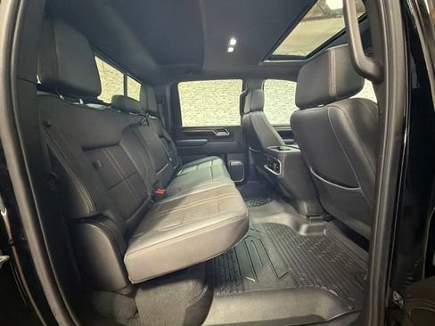 Used 2024 Chevrolet Silverado 2500 High Country w/ Technology Package AWD/4WD image 14