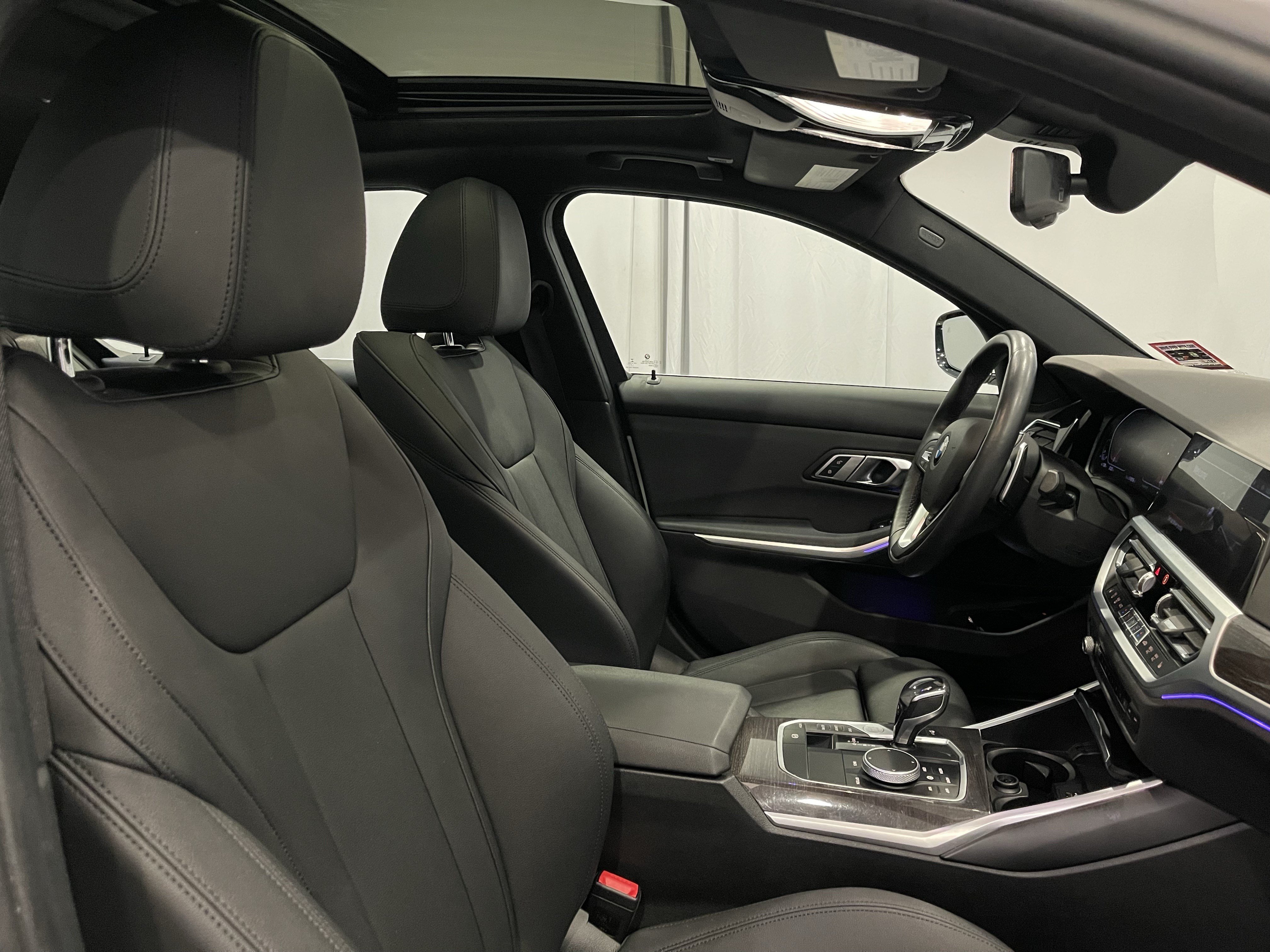 Used 2019 BMW 330i xDrive Sedan w/ Convenience Package AWD/4WD image 15