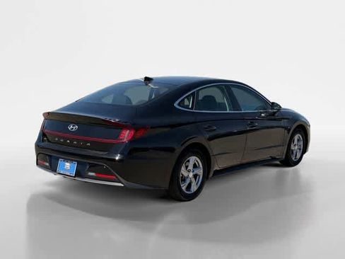 Used 2023 Hyundai Sonata SE w/ Cargo Package image 5