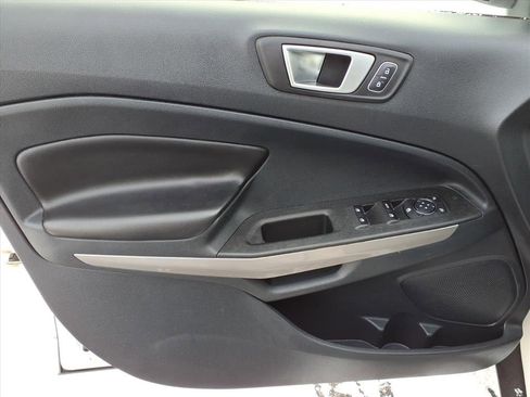 Used 2019 Ford EcoSport Titanium image 14