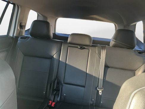 Certified 2023 Volkswagen Atlas SE image 14