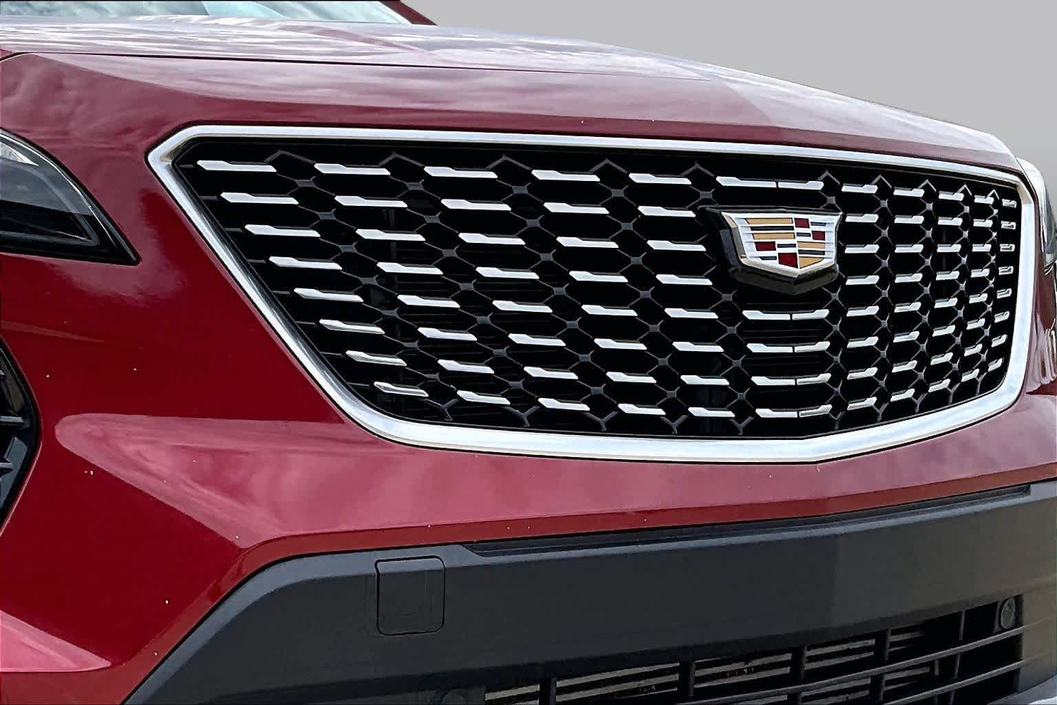 Used 2019 Cadillac XT4 Premium Luxury w/ Cold Weather Package FWD image 29