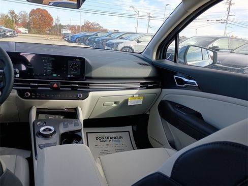 New 2026 Kia Sportage EX w/ EX Panoramic Sunroof Package image 11