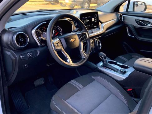 Used 2025 Chevrolet Blazer LT image 14
