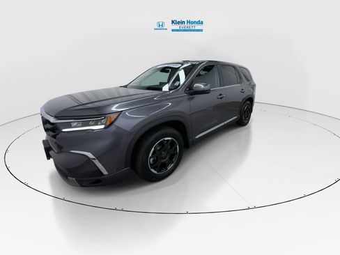 Used 2025 Honda Pilot EX-L image 6