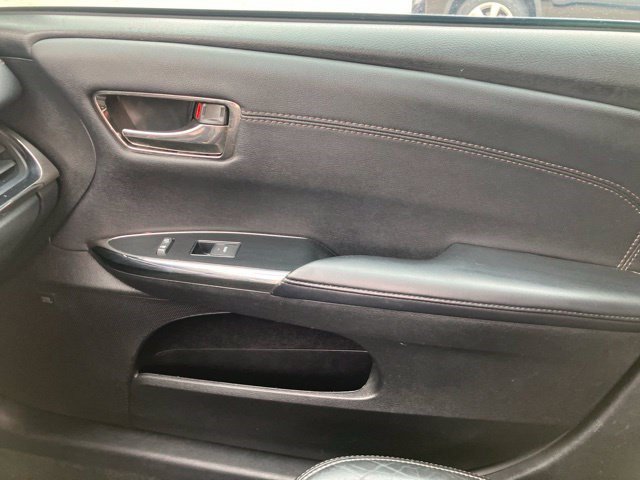 Used 2017 Toyota Avalon Limited FWD image 21