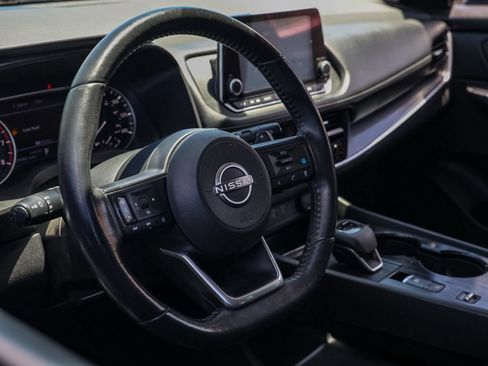 Used 2024 Nissan Rogue SV w/ SV Premium Package FWD image 14