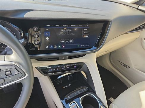 Used 2022 Buick Envision Avenir w/ Technology Package II image 11