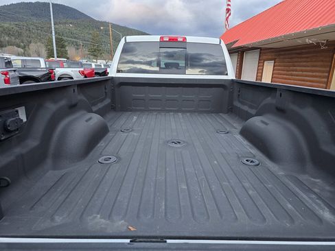 Used 2021 RAM 3500 Tradesman image 9