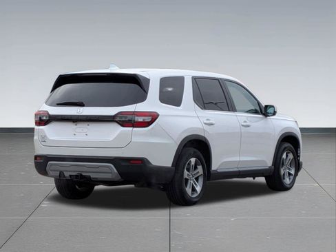 Certified 2023 Honda Pilot EX-L image 6