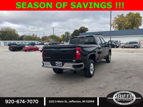 Used 2025 Chevrolet Silverado 2500 LT w/ Safety Package image 12