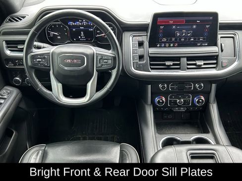 Used 2021 GMC Yukon SLT w/ SLT Premium Package image 13