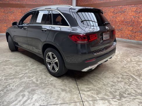 Used 2022 Mercedes-Benz GLC 300 4MATIC w/ Multimedia Package Lite image 3