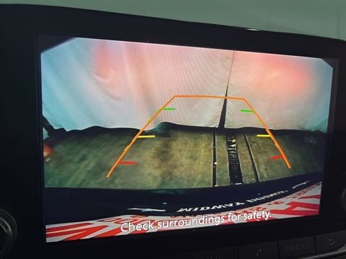 Used 2024 Nissan Altima 2.5 SV image 21