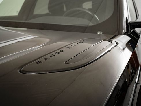 Used 2022 Land Rover Range Rover Velar R-Dynamic S image 16