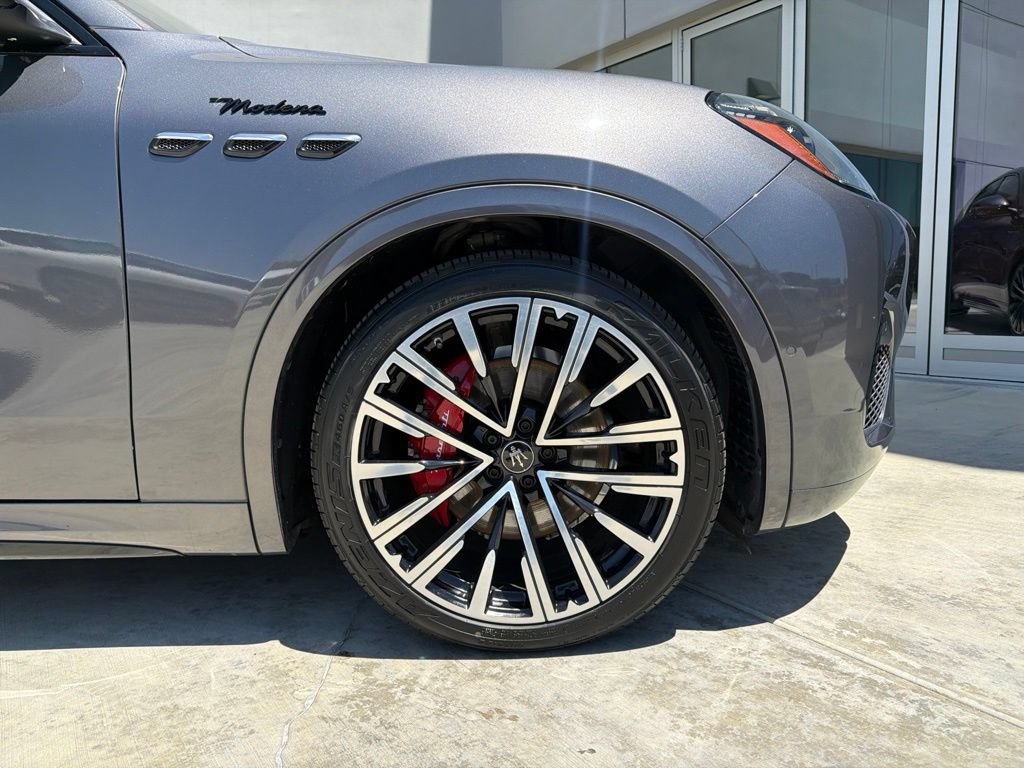 Certified 2023 Maserati Grecale Folgore AWD/4WD image 10
