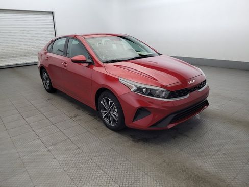 Used 2023 Kia Forte LXS image 13