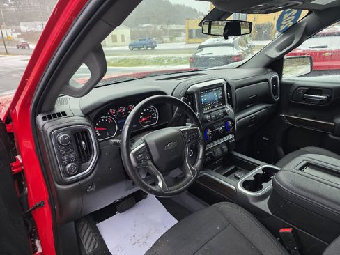 Used 2021 Chevrolet Silverado 1500 LT Trail Boss w/ Convenience Package II image 12