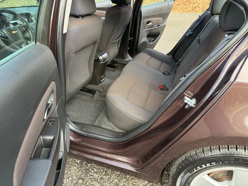 Used 2015 Chevrolet Cruze LT image 20