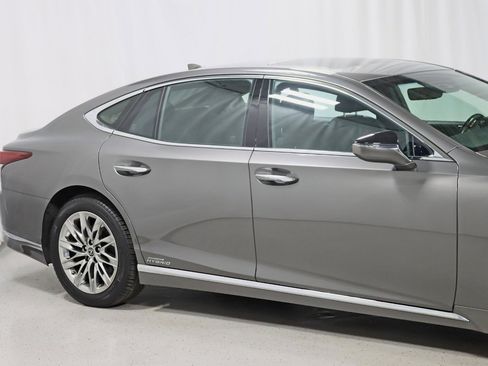 Used 2018 Lexus LS 500h AWD w/ Accessory Package (Z2) image 3
