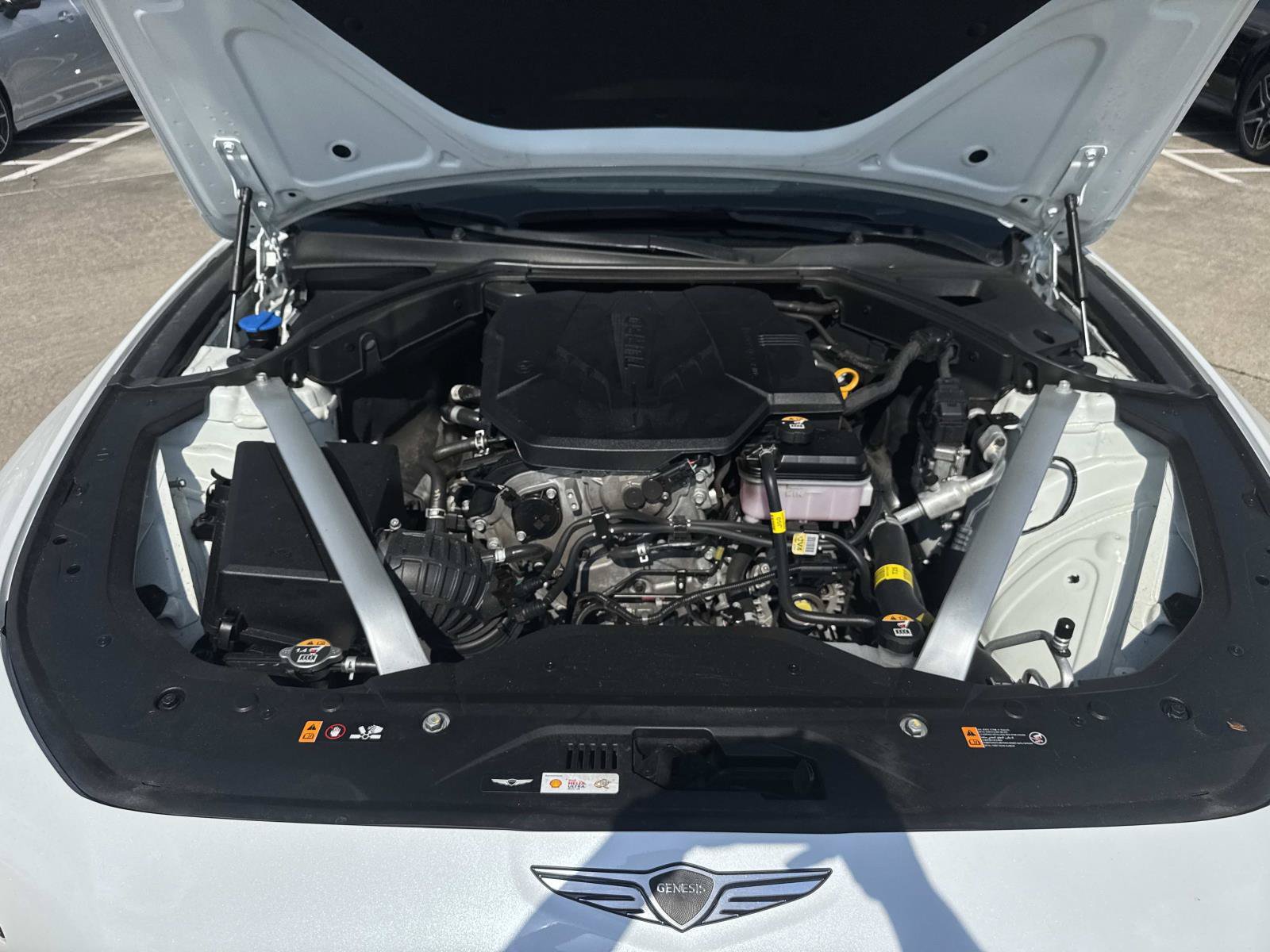 Used 2025 Genesis G70 2.5T RWD image 9
