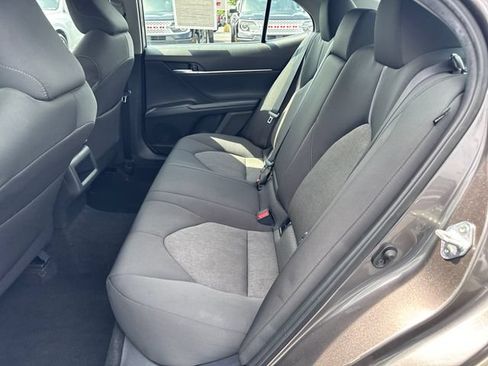Used 2023 Toyota Camry LE w/ Convenience Package FWD image 27