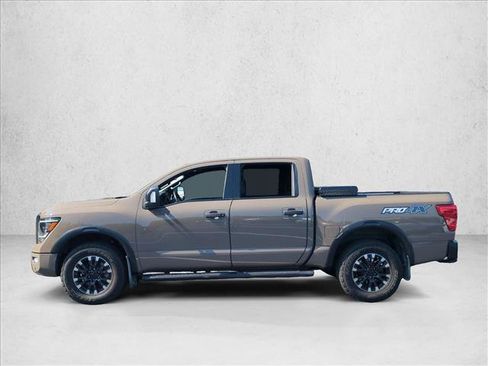 Used 2021 Nissan Titan PRO-4X w/ Pro-4x Convenience Package image 8