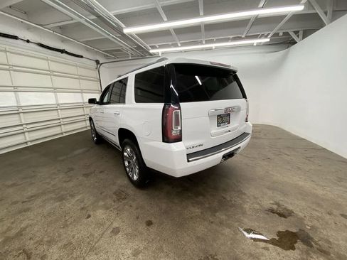 Used 2016 GMC Yukon Denali w/ Open Road Package AWD/4WD image 4