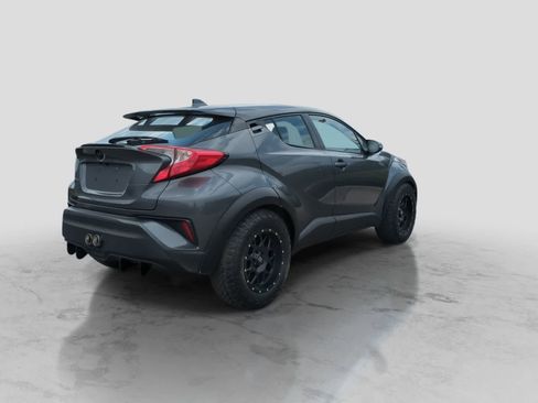 Used 2019 Toyota C-HR LE FWD image 8