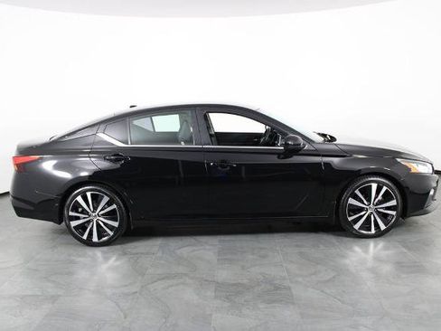 Certified 2019 Nissan Altima 2.5 SR FWD image 12