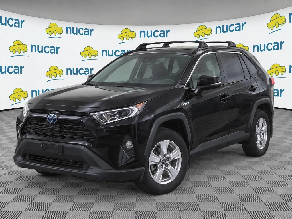 Used 2021 Toyota RAV4 XLE w/ Convenience Package AWD/4WD image 1