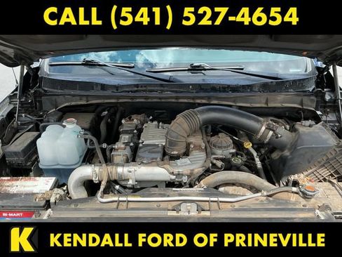 Used 2018 Nissan Titan SV w/ SV Convenience Package AWD/4WD image 24