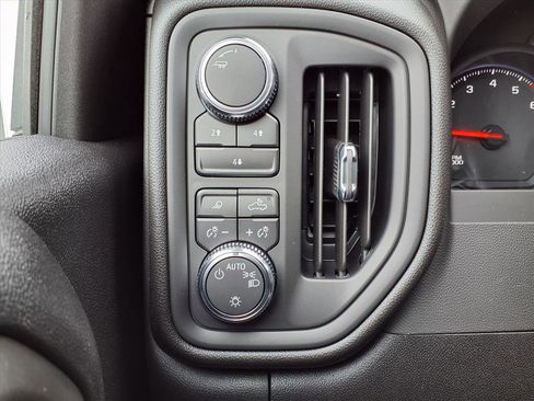 New 2026 GMC Sierra 2500 Pro w/ Convenience Package image 10