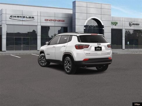 New 2026 Jeep Compass Latitude image 5