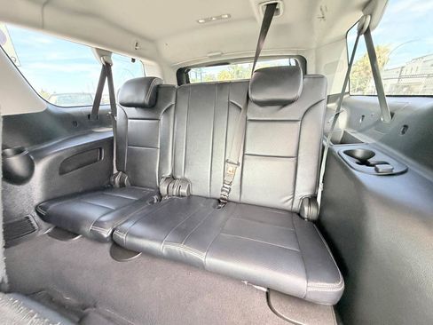 Used 2020 GMC Yukon XL SLE RWD image 10