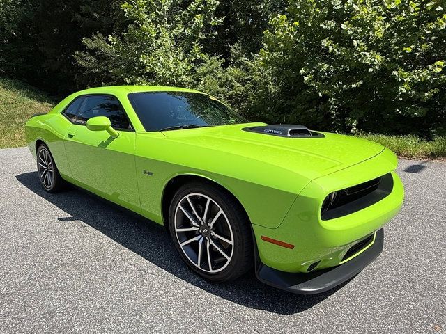 Used 2023 Dodge Challenger R/T w/ Plus Package RWD image 4