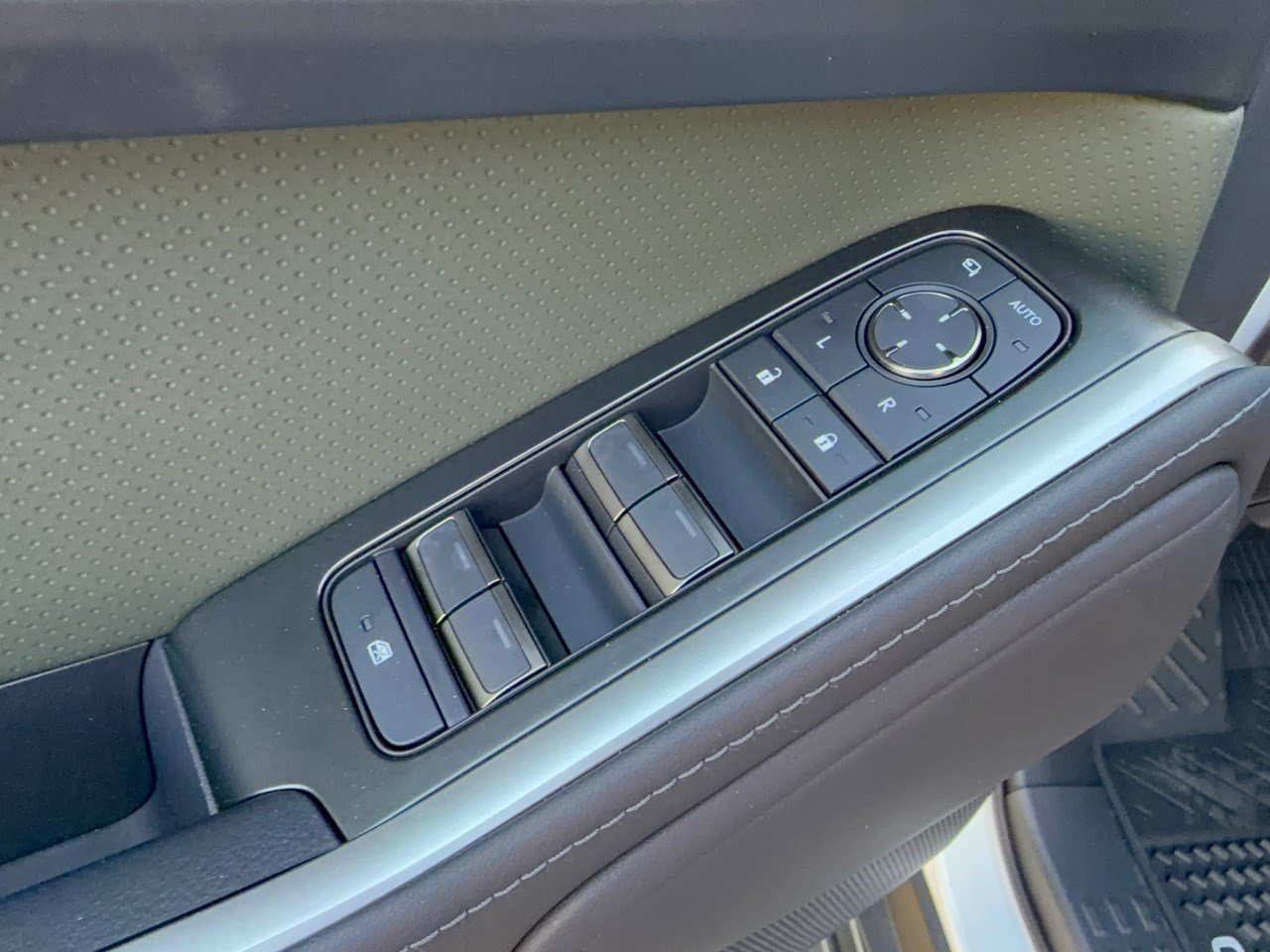 New 2026 Lexus GX 550 AWD/4WD image 15