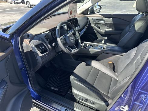 Certified 2023 Nissan Rogue SL w/ SL Premium Package image 11