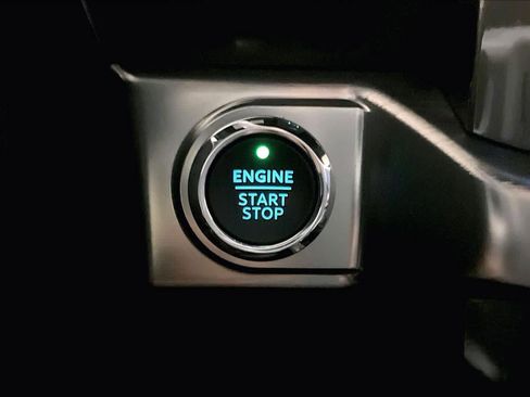 Used 2023 Ford F150 Lariat image 34