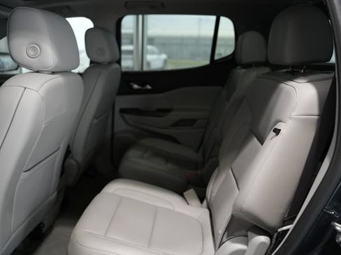 Used 2020 GMC Acadia SLT w/ Premium Package AWD/4WD image 17