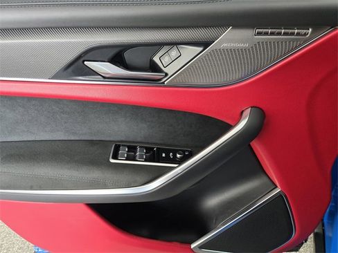Used 2023 Jaguar F-PACE SVR image 20