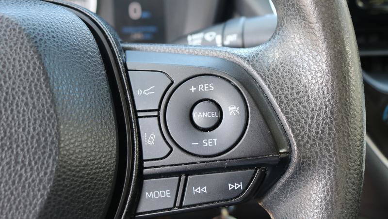 Used 2022 Toyota Corolla LE FWD image 10